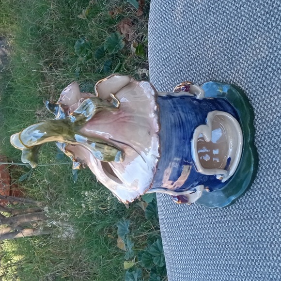 An Authentic Ceramic Art collectable from Clayworks by Heather Goldminc - Picture 2 of 10